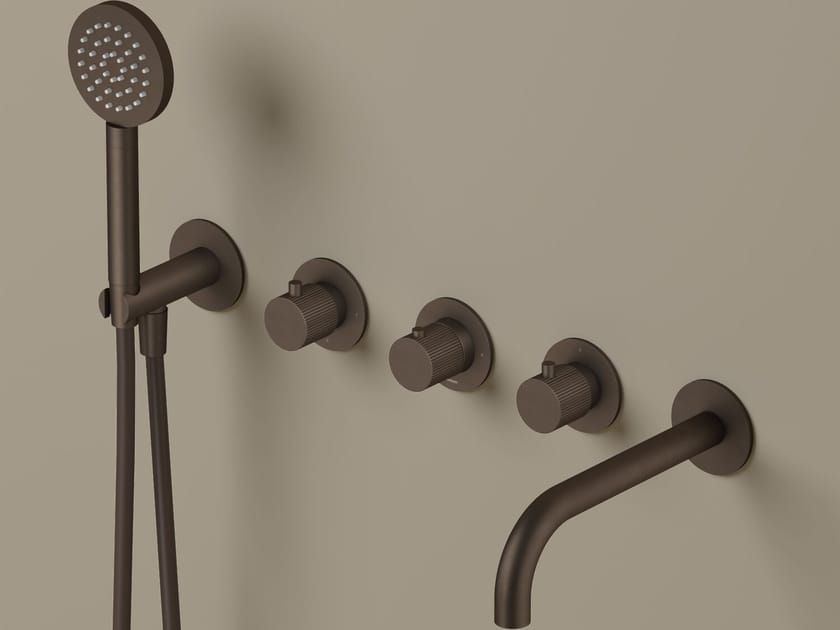 Латунный термостатический настенный смеситель для ванны Hotbath Guy ARCH-00101052