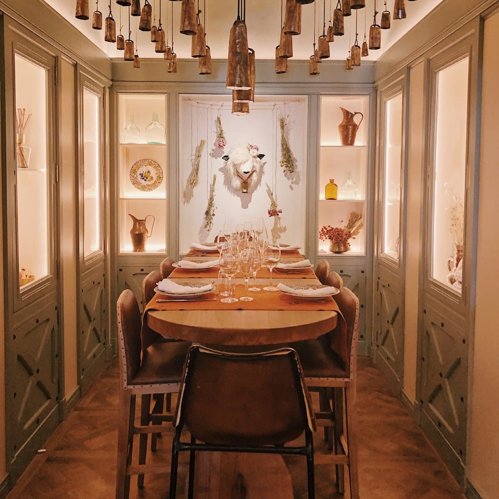 Высокий кожаный табурет с подставкой для ног со спинкой CREARTE COLLECTIONS Mauro ARCH-00055831 - Вид №5