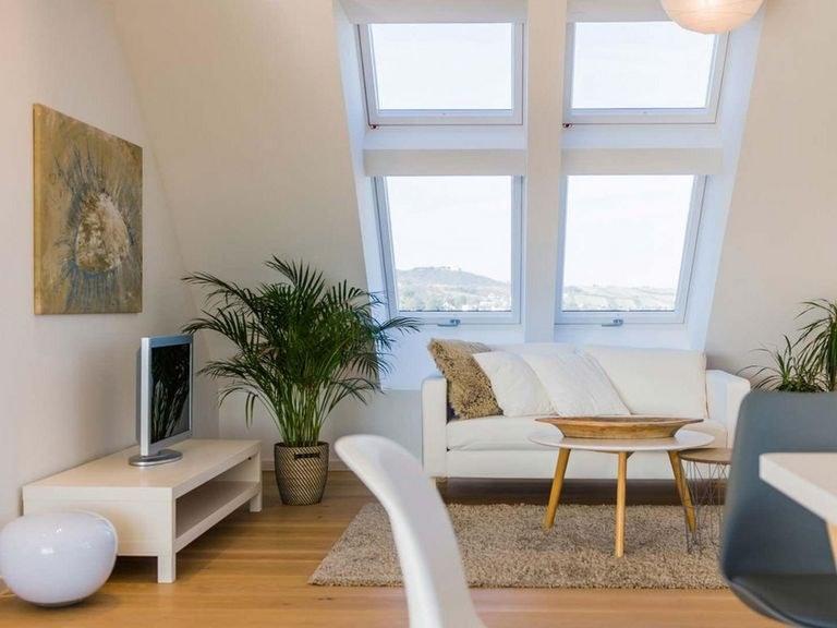 Roto Откидное / поворотное окно из дерева Designo sun-id-1360621 - Вид №1