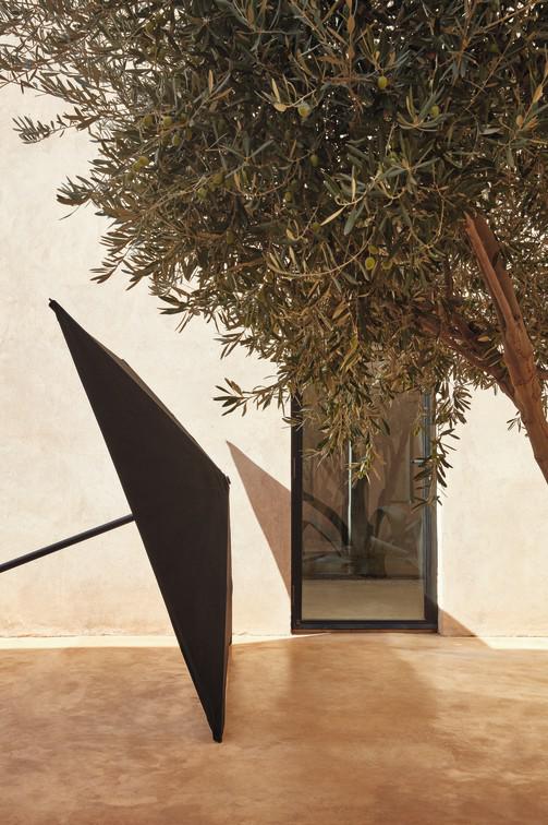 MNST1299 Основание зонта гранитный камень 80кг (колеса) Manutti Umbrellas  - Вид №10