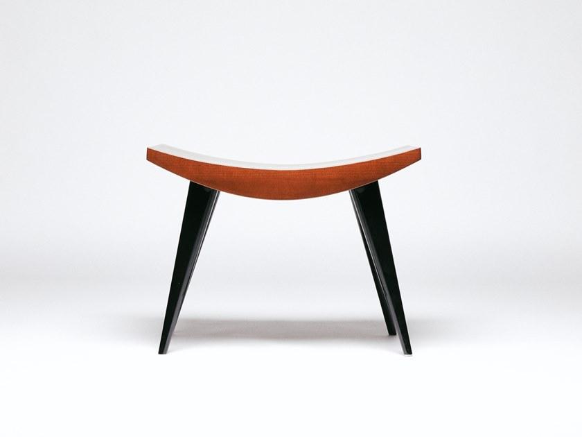 REDA AMALOU DESIGN Низкий табурет из ореха Jah sun-id-1444910 - Вид №1