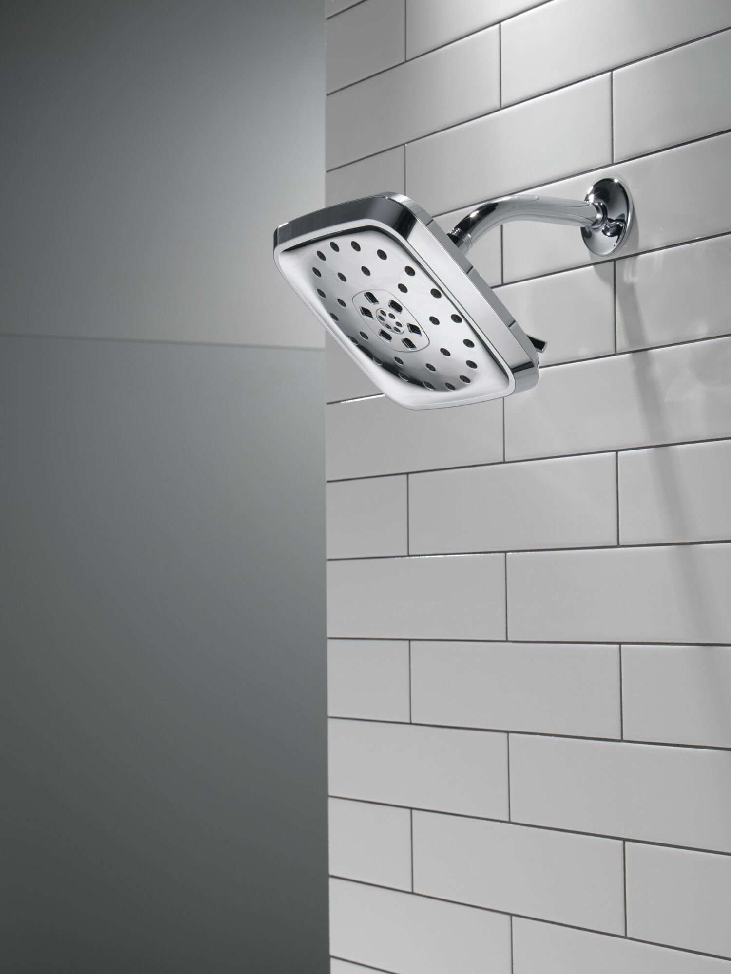 52460 H2Okinetic® 4-х позиционная душевая лейка с UltraSoak ™ Delta Faucet Universal Showering Хром  - Вид №6