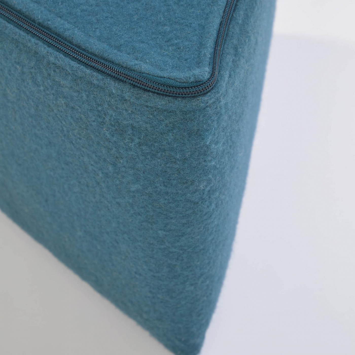 108445 Треугольный пуф синий 25 x 25 см La Forma Jalila 