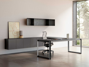 Направленный угловой стол