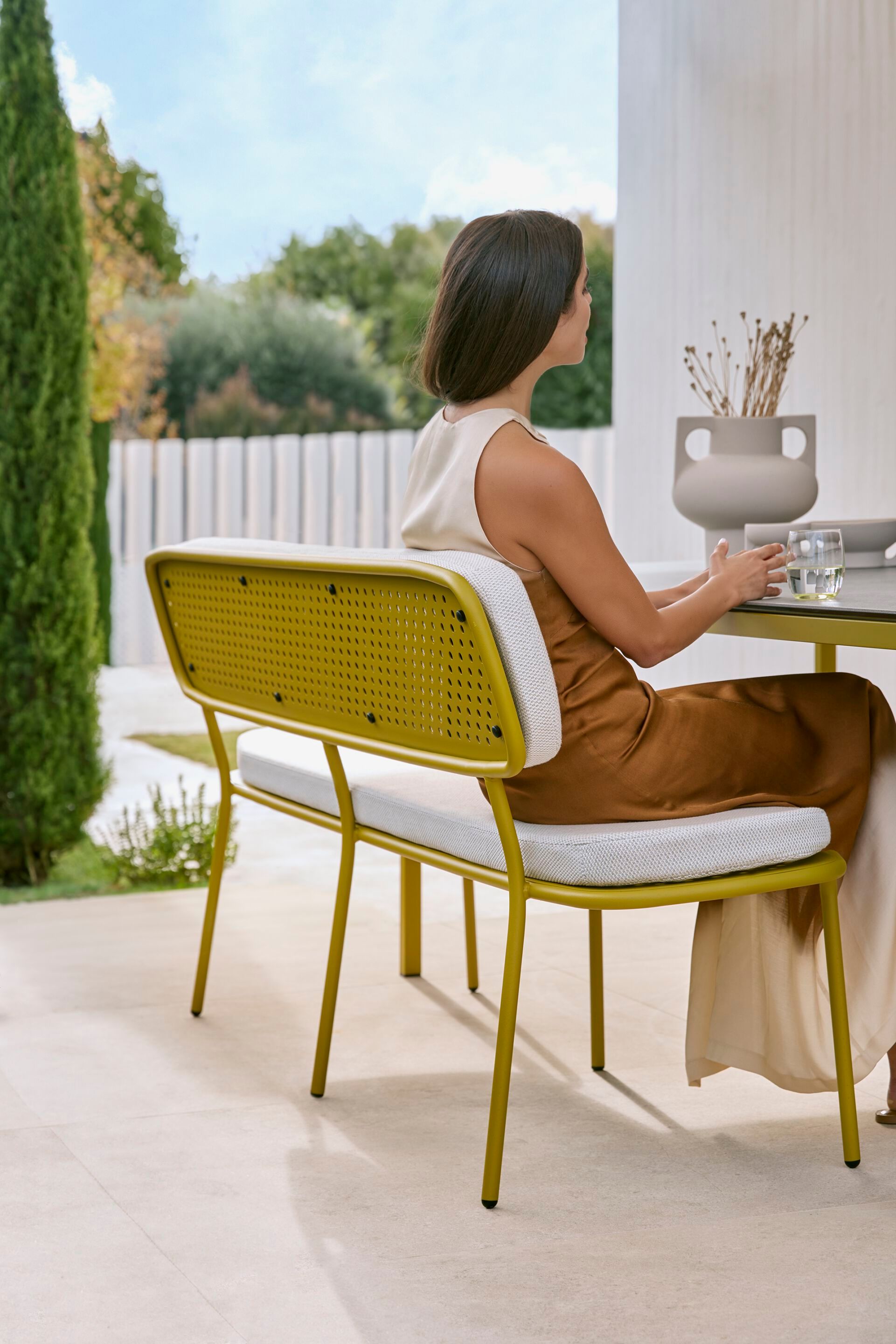 Садовая скамейка из нержавеющей стали со спинкой MUSOLA Abril ARCH-00017189 - Вид №3