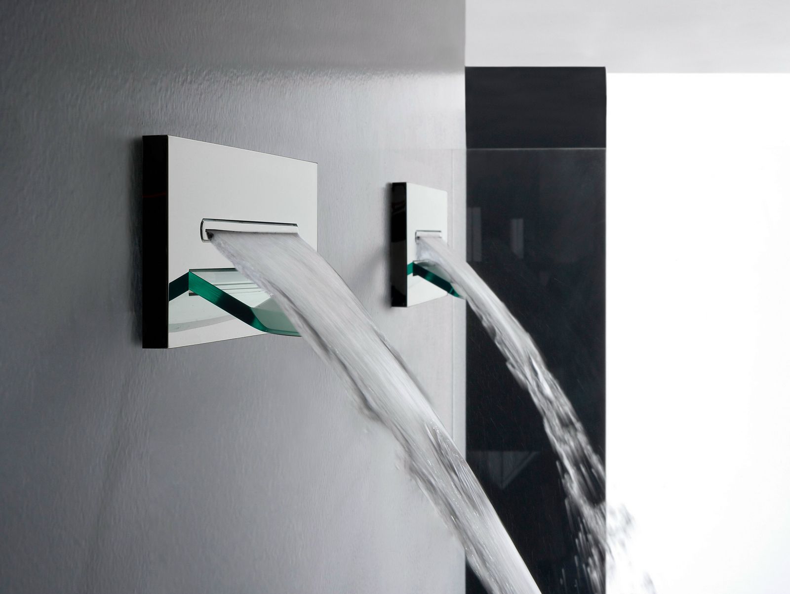 Настенная насадка для душа с водопадом Zazzeri Shiro ARCH-00017525