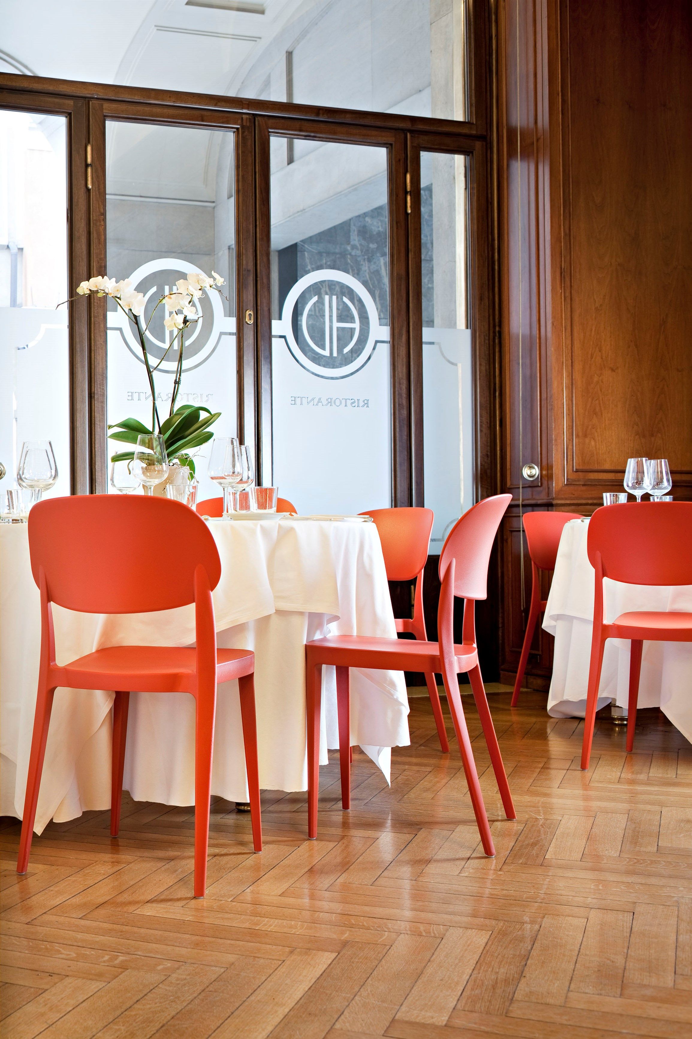 Штабелируемый стул из инженерного пластика ALMA DESIGN Эми ARCH-00152878 - Вид №5