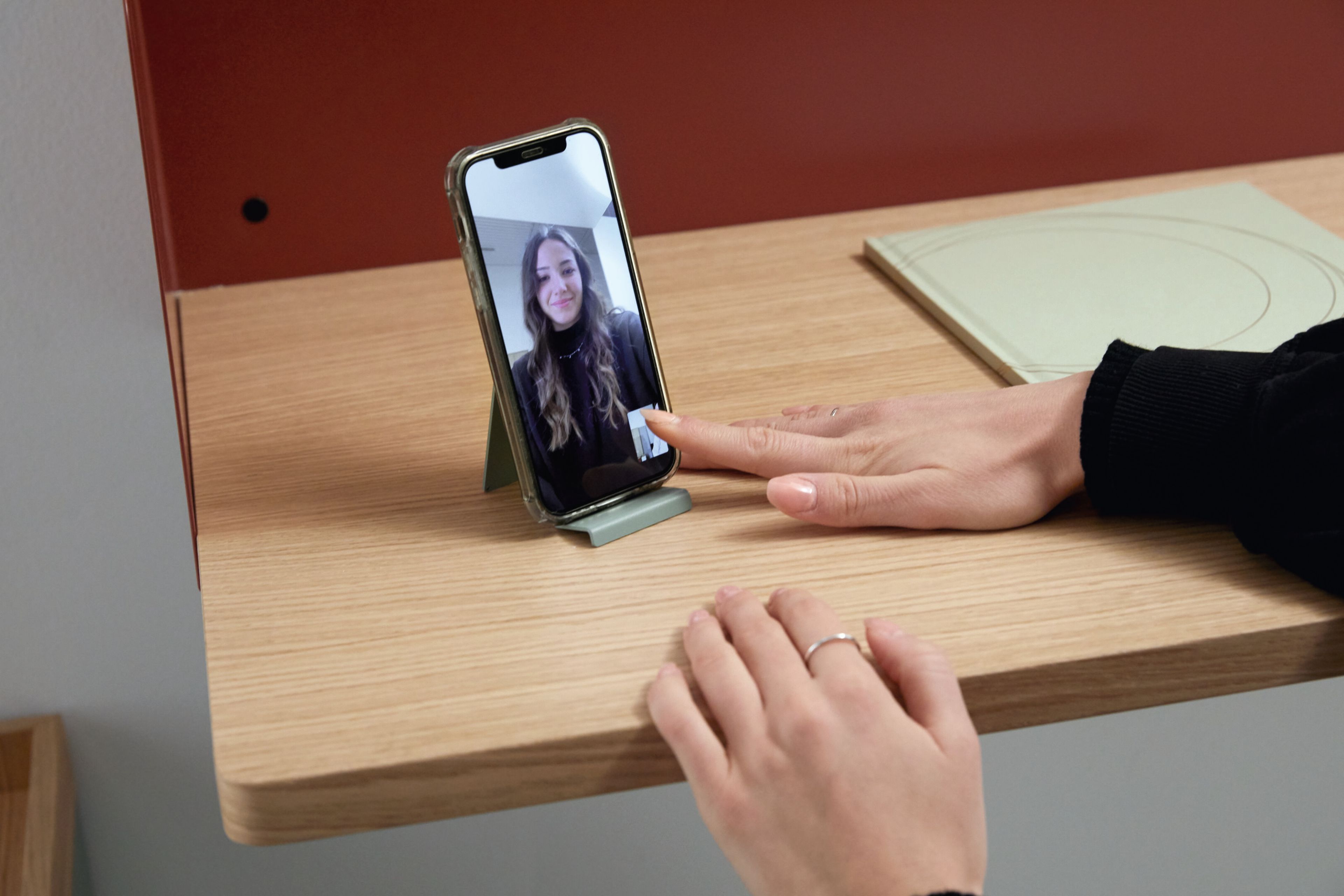 Настольная подставка для смартфона D-SEGNO CALLME ARCH-00111662 - Вид №3