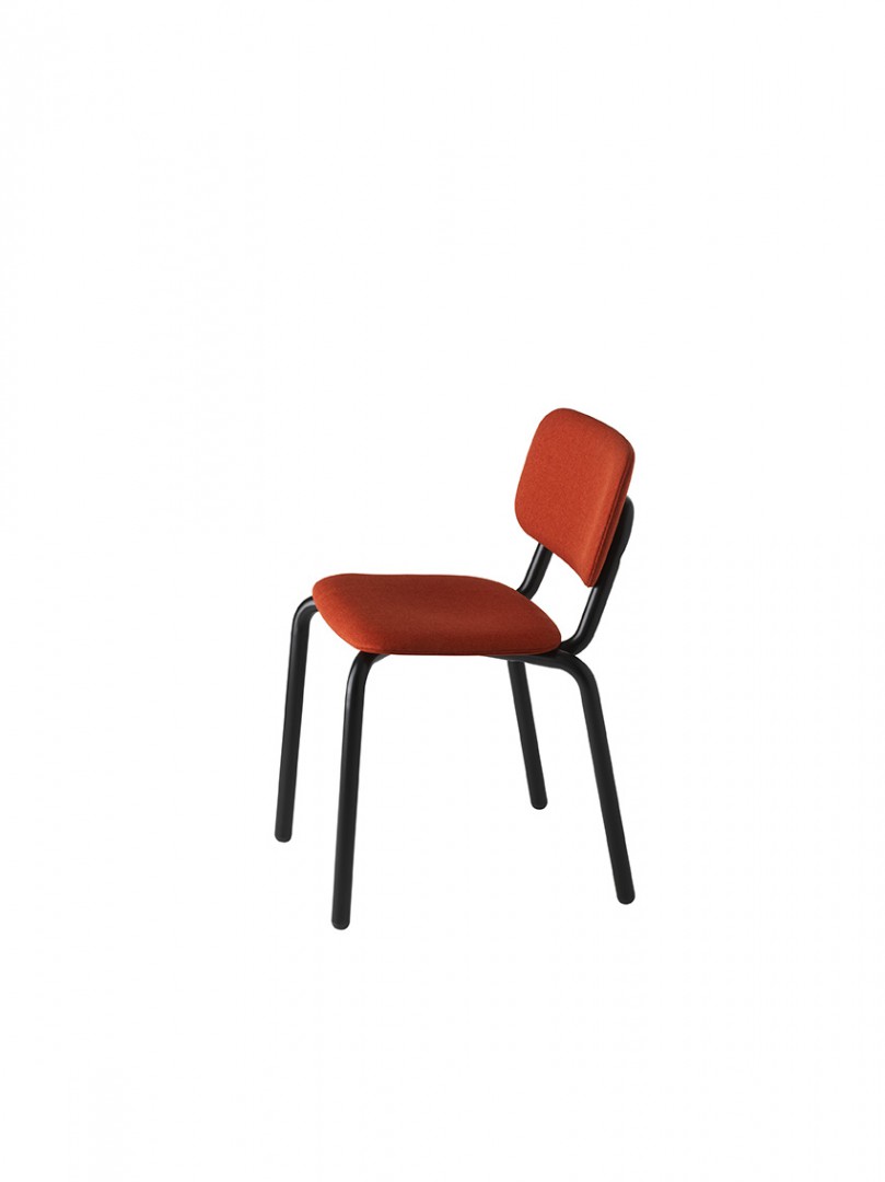 Hull 627M Стул со стальным каркасом на 4 ножках. Сиденье и спинка мягкие. Et al. Hull