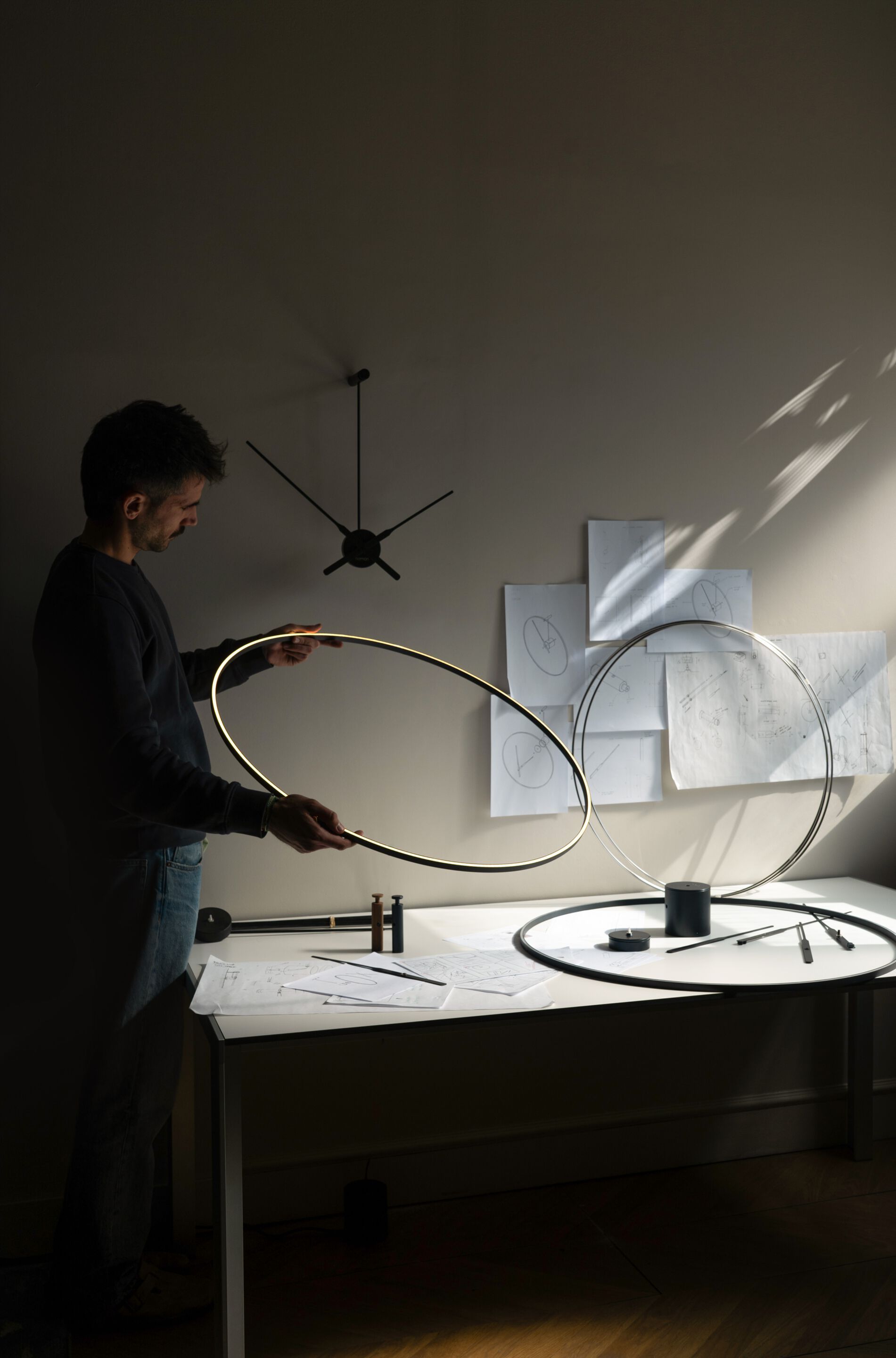 Металлические настенные часы NOMON тень ARCH-00007765 - Вид №4