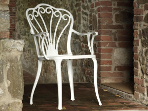 Алюминиевый садовый стул с подлокотниками