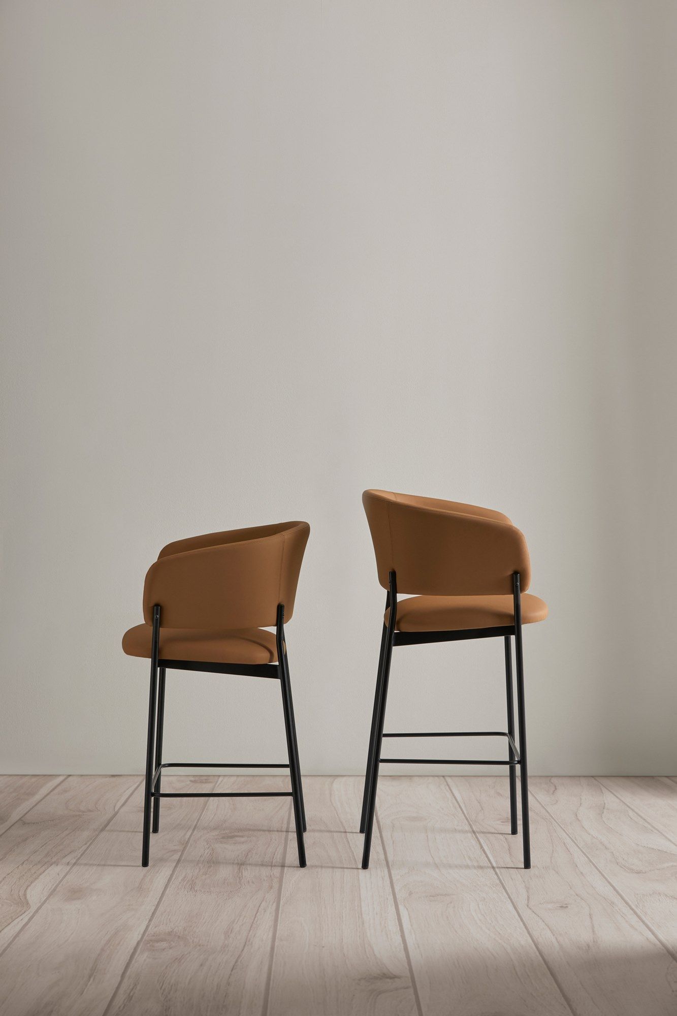 Высокий кожаный стул с подлокотниками Blasco&Vila RC Metal ARCH-00101523 - Вид №8