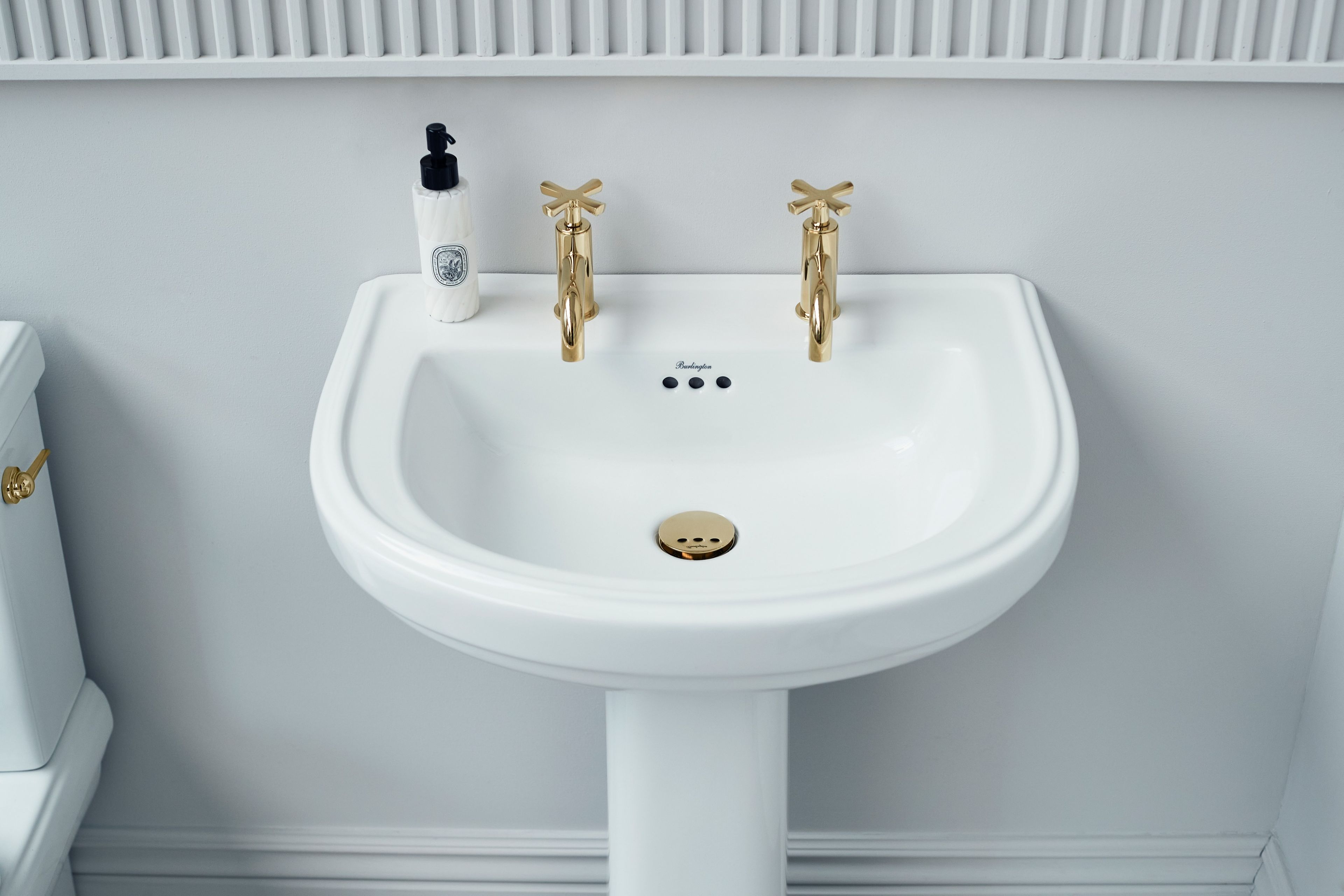 Одинарный умывальник из витражного стекла на колонне Burlington RIVIERA ARCH-00145962 - Вид №3