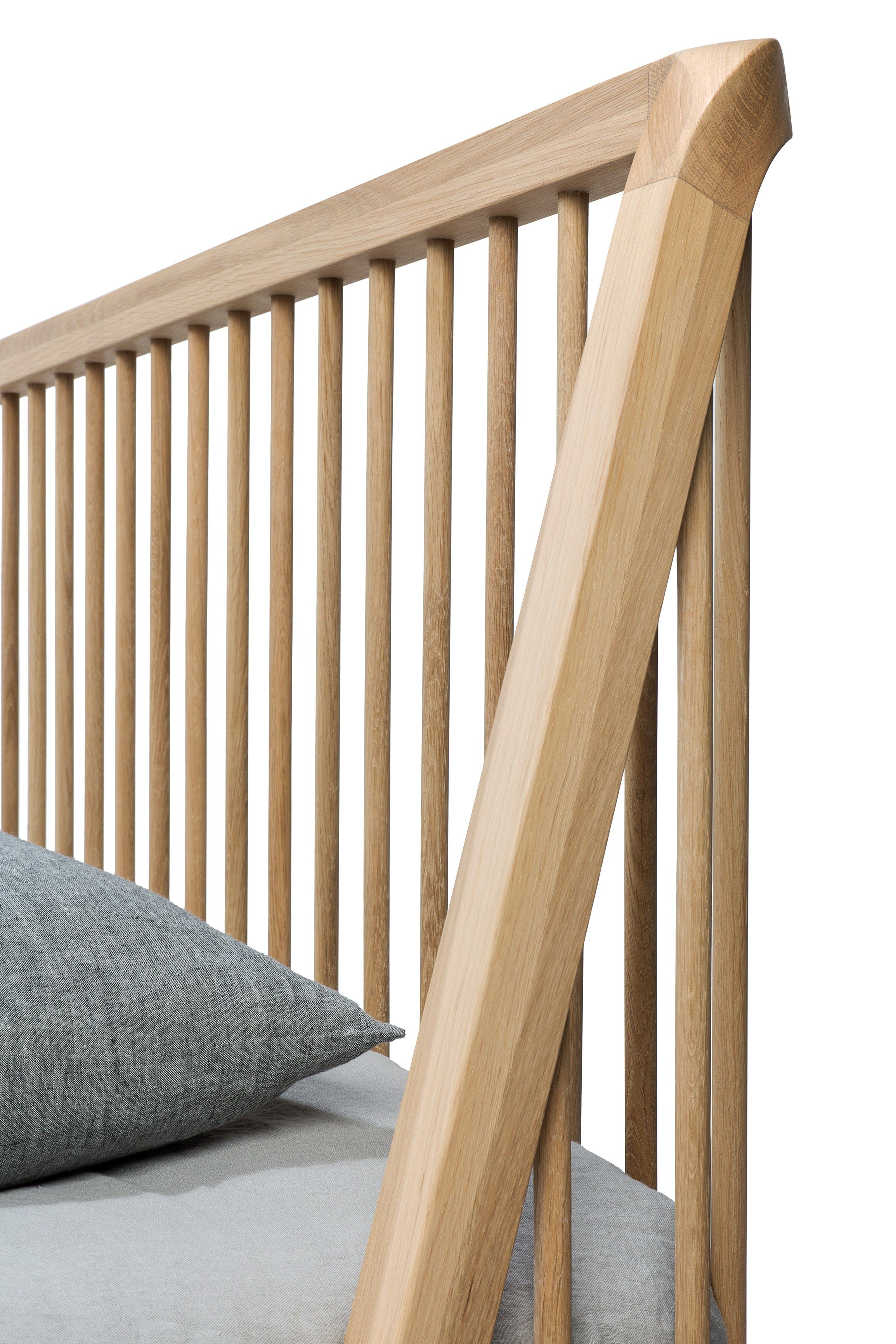 Дубовая двуспальная кровать Ethnicraft Spindle ARCH-00107252 - Вид №4