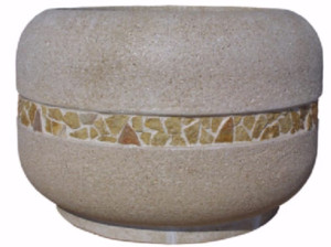 Реконструированный каменный круглый низкий плантатор