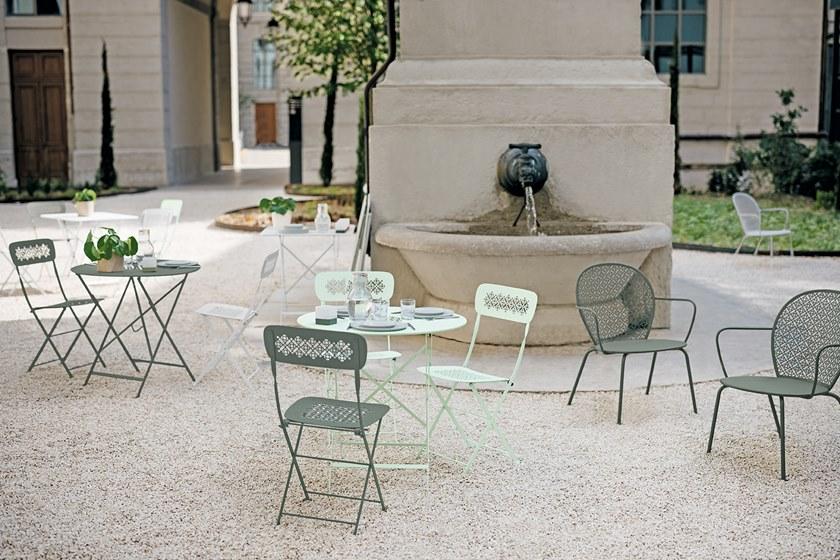 Fermob Садовое кресло из стали с подлокотниками Lorette 5713 - Вид №3