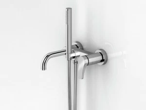 ABOUTWATER Смеситель для ванны настенный с ручным душем Al/23