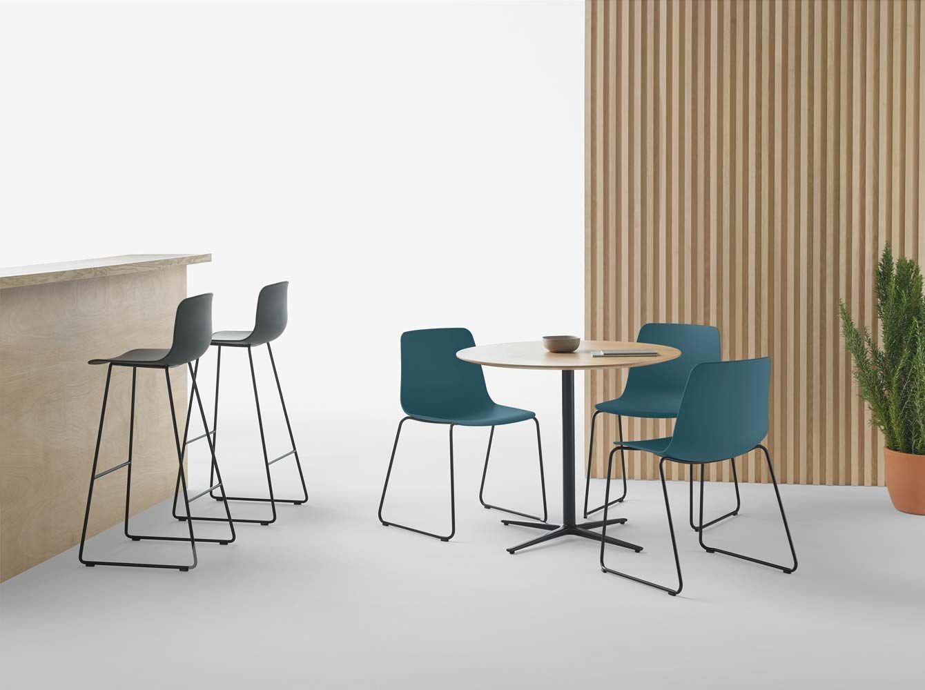 Табурет из полипропилена с подставкой для ног INCLASS Varya ARCH-00112461 - Вид №5