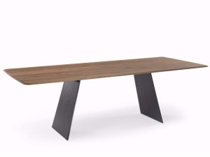 Деревянный прямоугольный стол