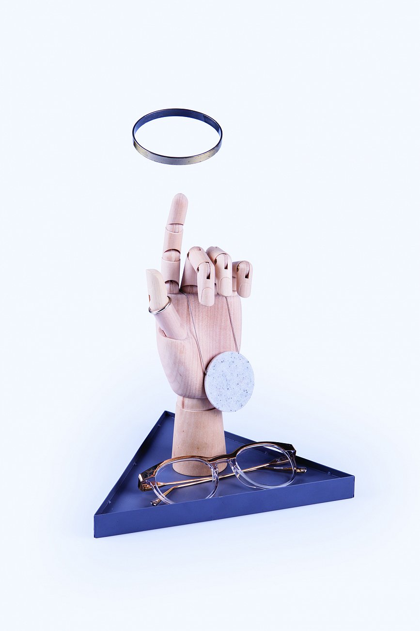 Органайзер для украшений серый The Hand DOIY  00-3894941 Серый  - Вид №2