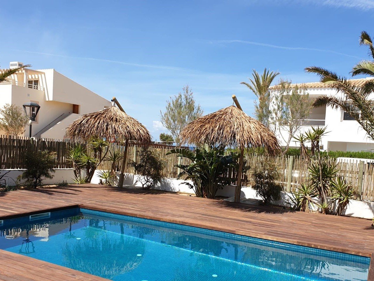 Makuti открытый зонтик с деревянным полюсом AFRICA STYLE Exotic Tres Chic ARCH-00052895 - Вид №1