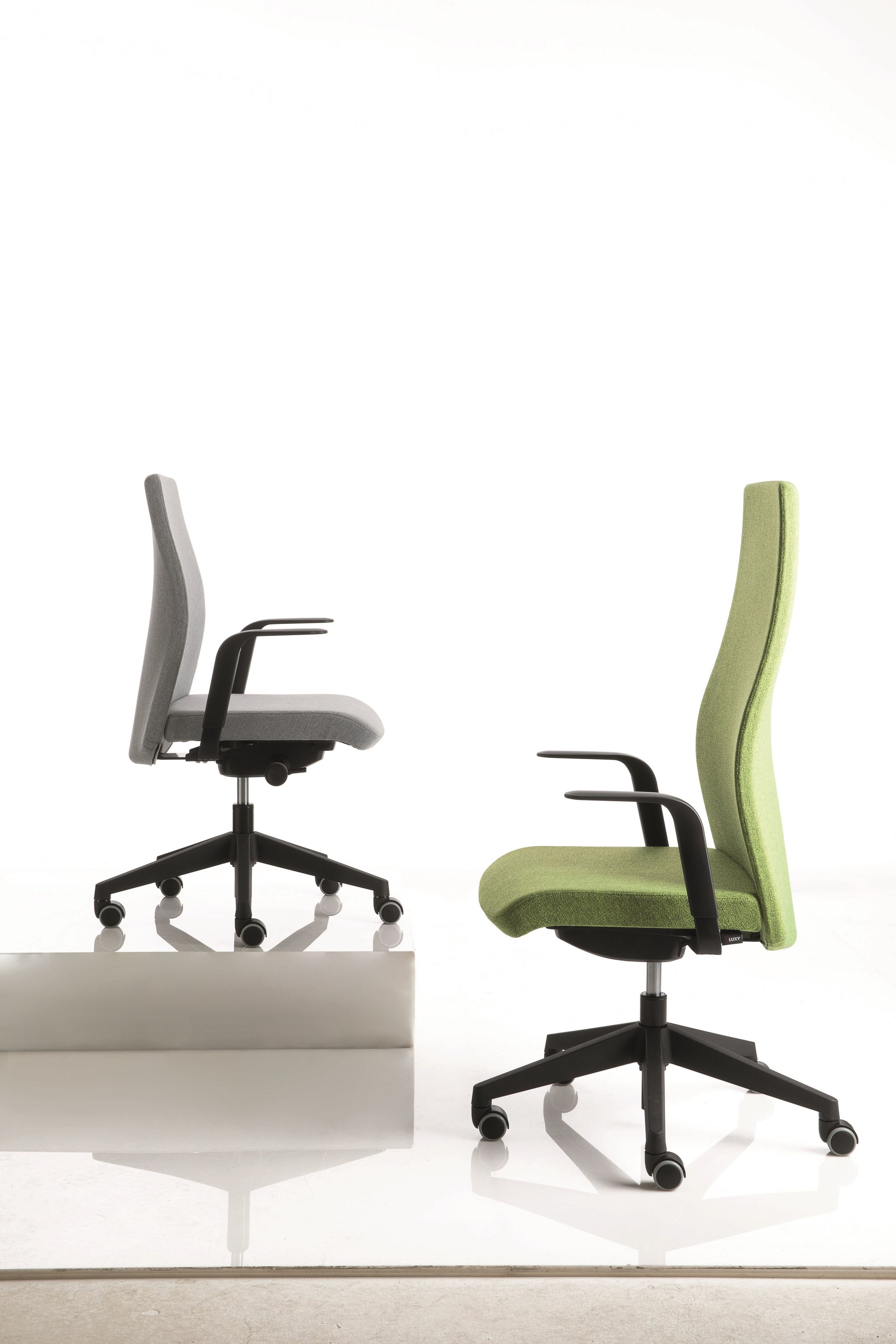 5-спицевое вращающееся офисное кресло с подголовником Luxy SmartOffice ARCH-00141799 - Вид №6