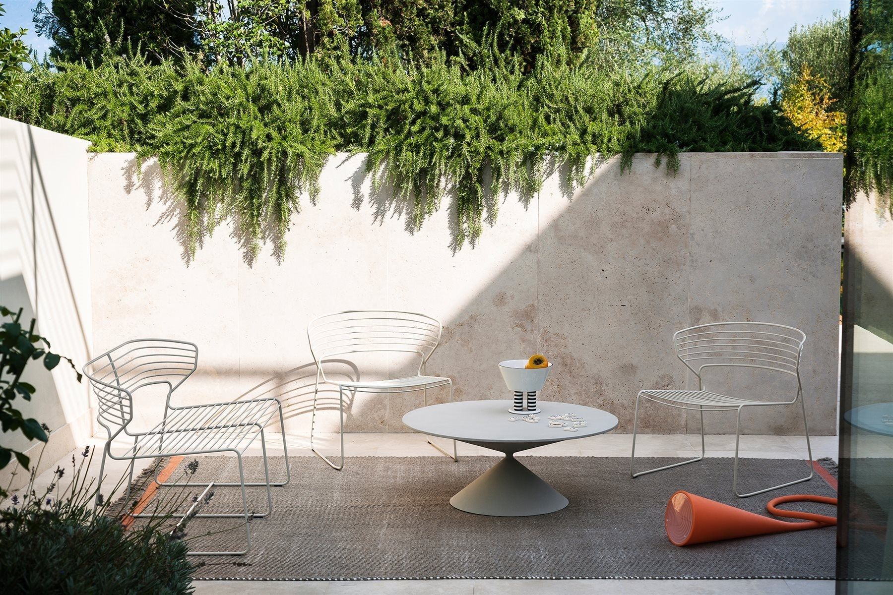 Круглый журнальный столик из полиуретана Desalto глина ARCH-00101622 - Вид №11