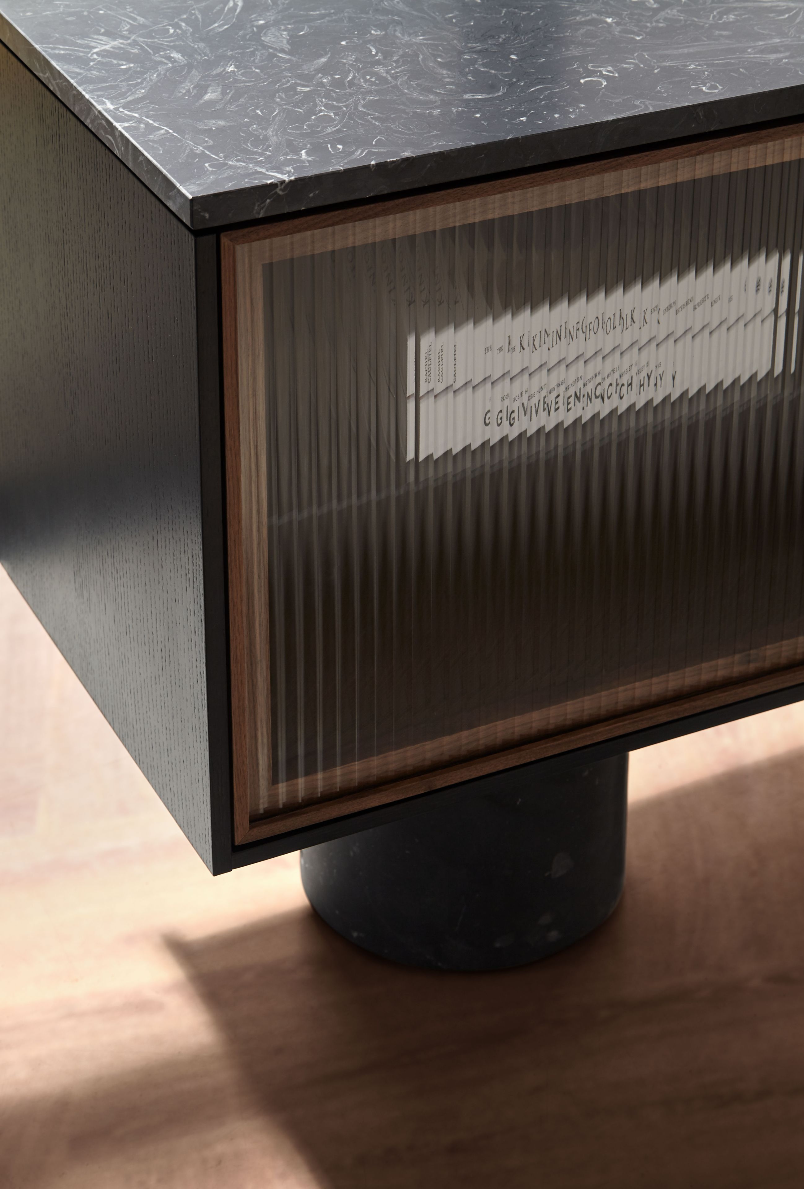 Деревянный шкаф с распашными дверями Punt ARCH-00054972 - Вид №31