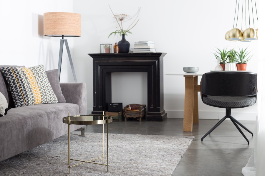 Лампа напольная Tripod Cork, бежевая с черными ножками Zuiver 5100050 - Вид №2