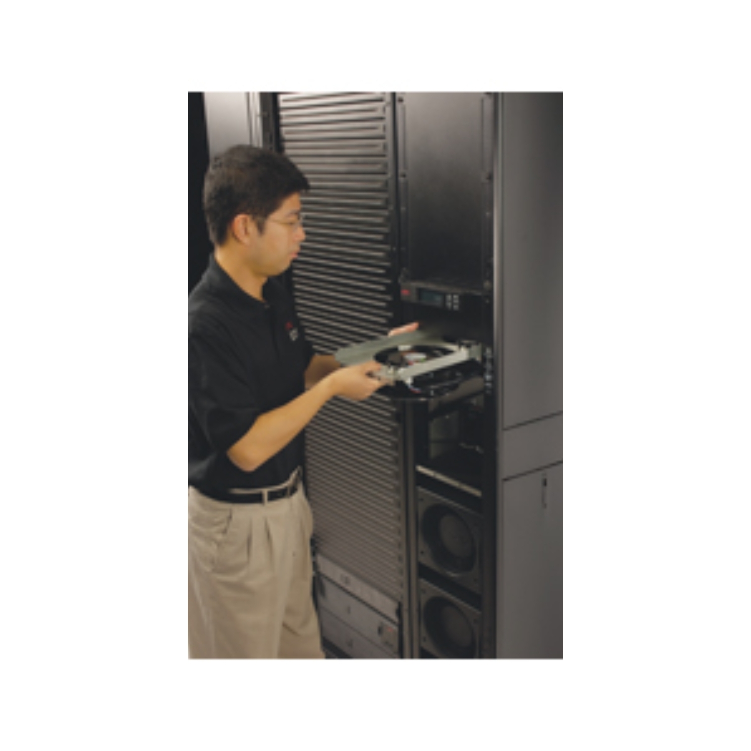 WADVPRIME-AX-31 План обслуживания Advantage Prime Service Plan на (1) год на кондиционер NetworkAIR CM A/W/G/PC с уличным теплообменником Schneider Electric 