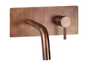 Настенный смеситель для раковины с пластиной