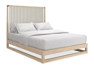 Деревянная кровать размера "queen-size"