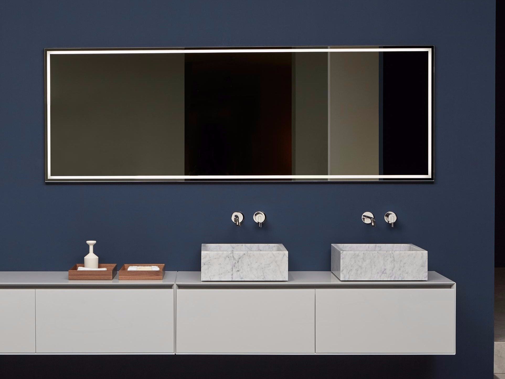 Настенное зеркало со встроенным освещением для ванной комнаты Antoniolupi FILA ARCH-00013254