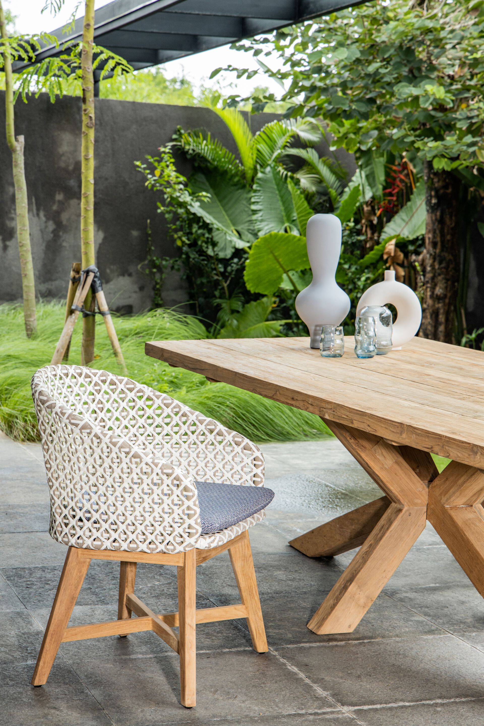 Прямоугольный садовый стол из тикового дерева cbdesign Emely ARCH-00133585 - Вид №2