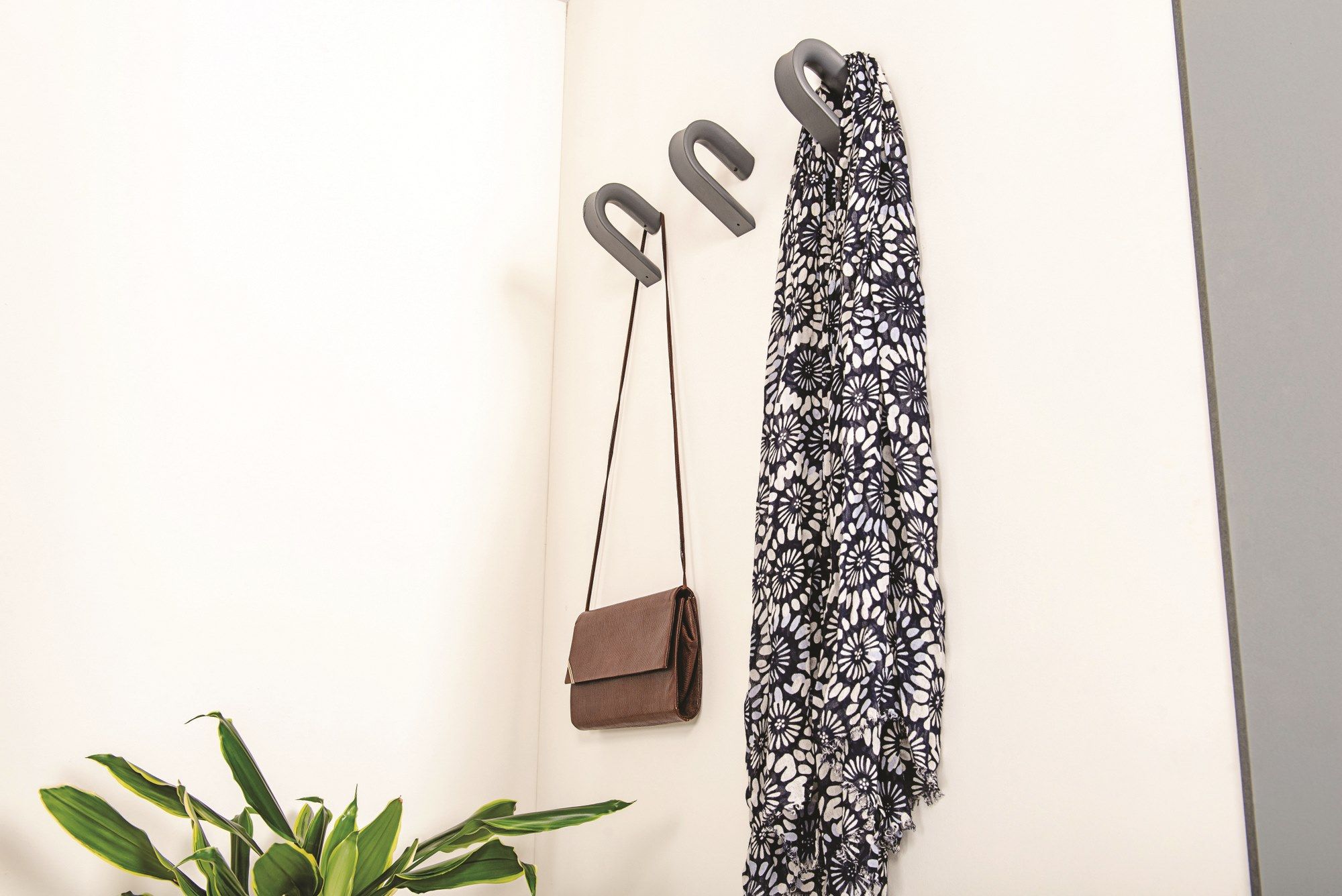 Стальная вешалка с порошковым покрытием FORMAE Roommate ARCH-00013819 - Вид №2