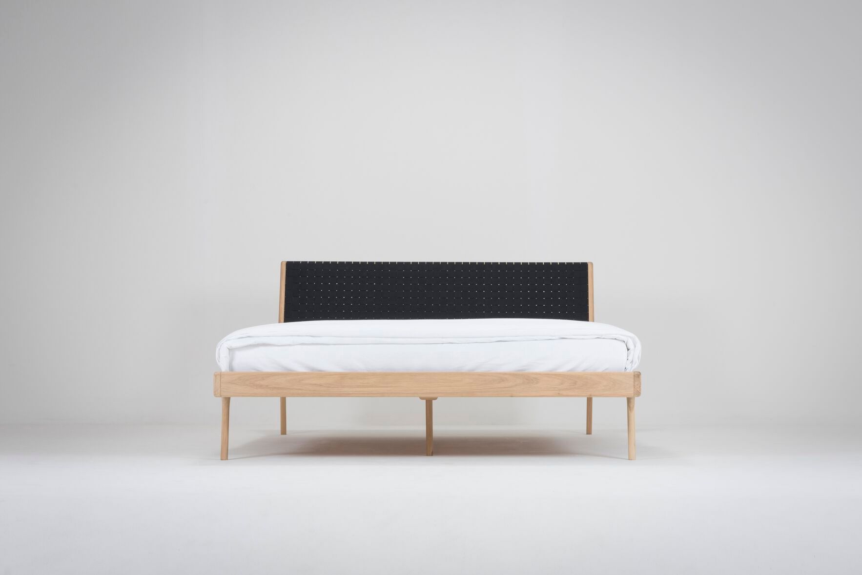 Дубовая двуспальная кровать Gazzda Fawn ARCH-00085993 - Вид №28