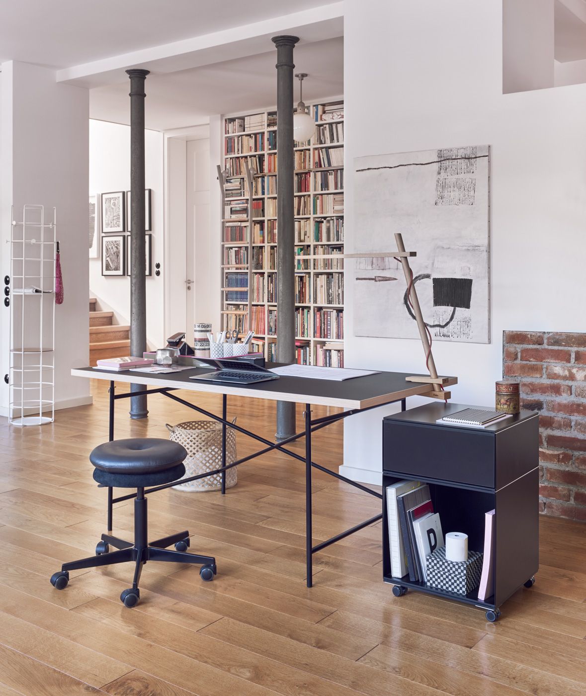 Табурет с регулируемой высотой Richard Lampert MR. ROUND ARCH-00065181 - Вид №1