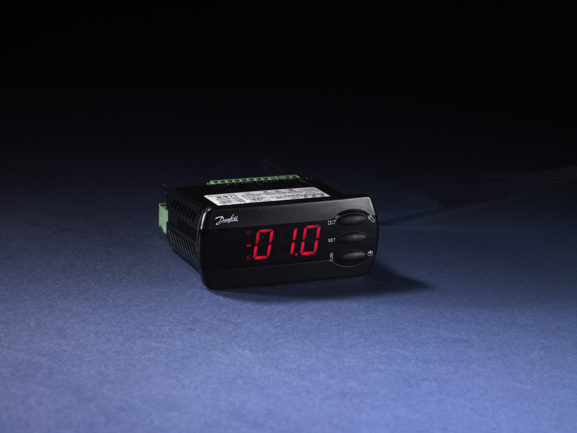 Danfoss AK-CC 210/250/350 AK-CC 210 Контроллер испарителя и уровня 084B8520  - Вид №7