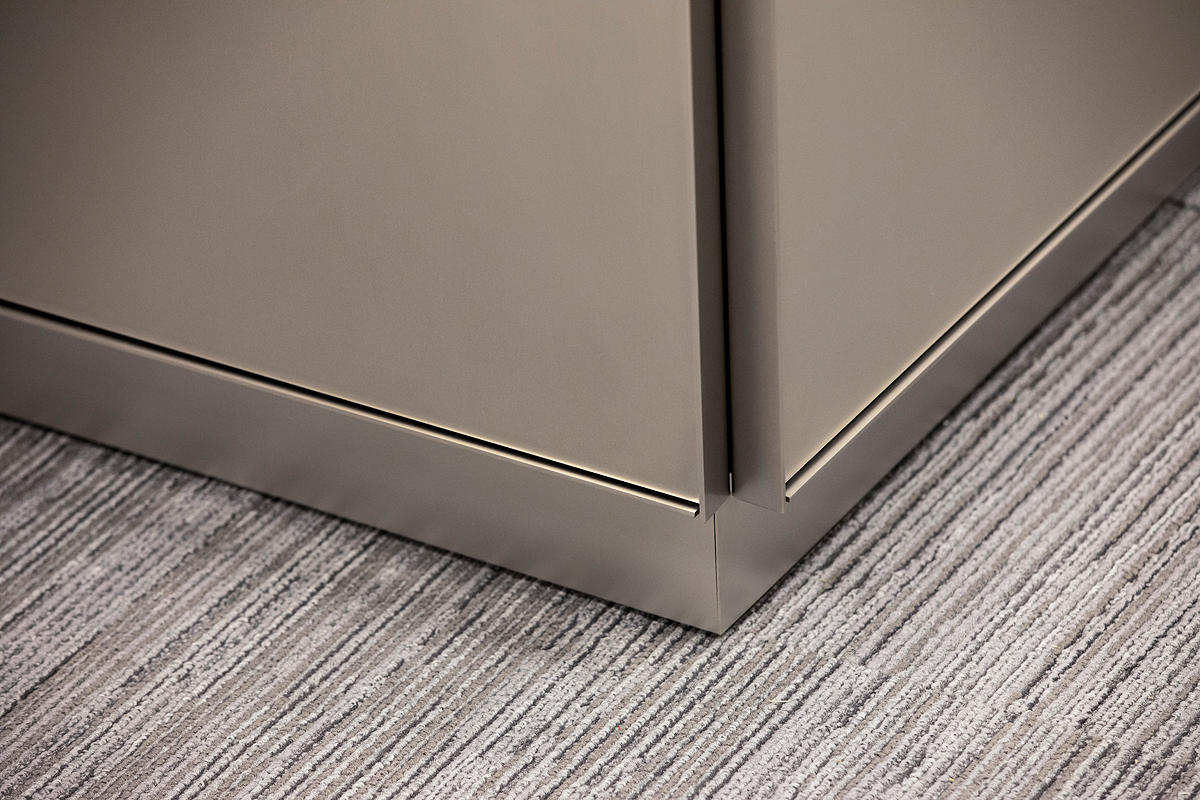 FSRT632 Система обшивки стен Levelr с панелями из вивистрата, слоями стекла в отражающей конфигурации с индивидуальным гравированным рисунком и стандартной отделкой, а также выступами из нержавеющей стали в Frost Tower, сан-антонио, техас Forms-surfaces  - Вид №22