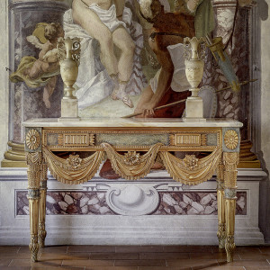 Консоль  BELLONI 2484/B