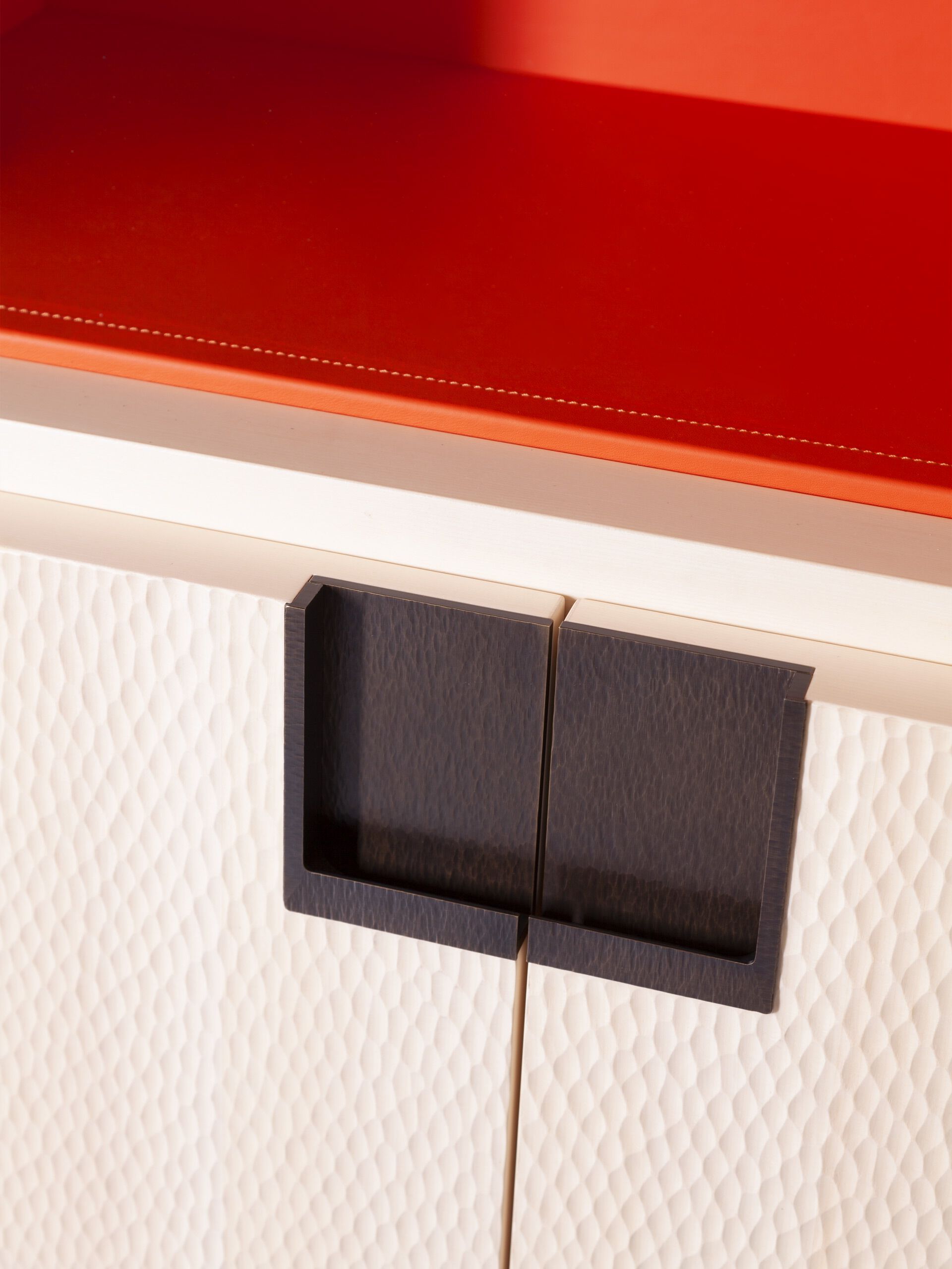 Деревянный шкаф с распашными дверцами Lorenzo Tondelli Dogon ARCH-00084936 - Вид №1