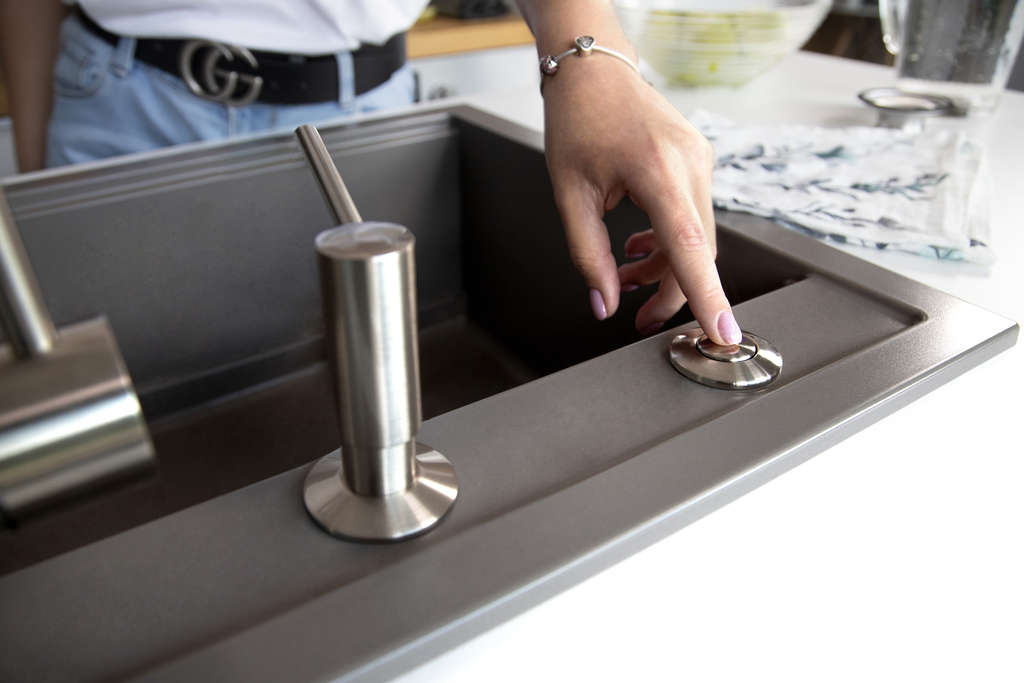 SW-01 BN OMOIKIRI 4996039 - Вид №1