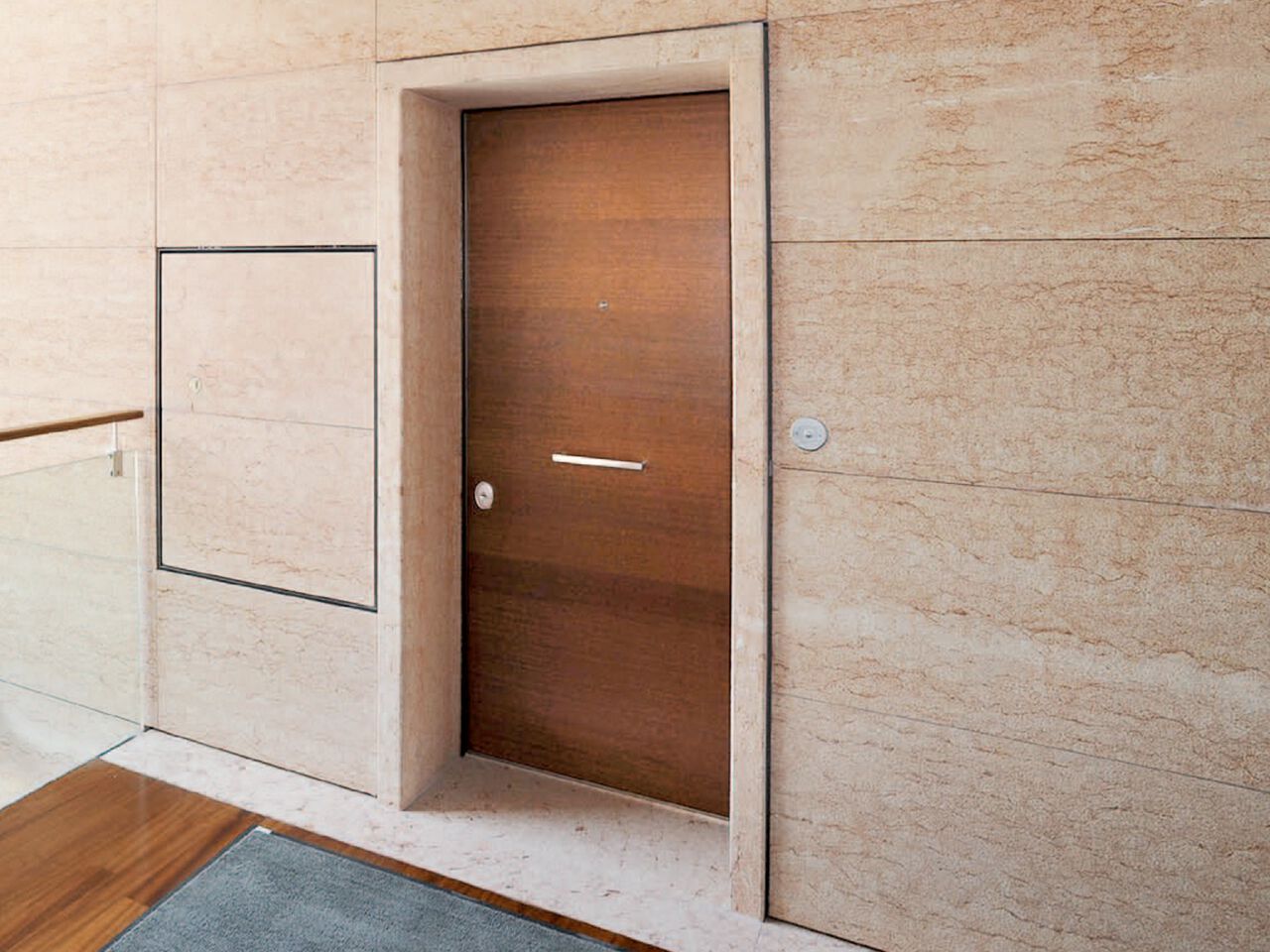 Огнестойкая бронированная входная дверь Gasperotti FIRE EI2 30 ARCH-00123704 - Вид №1