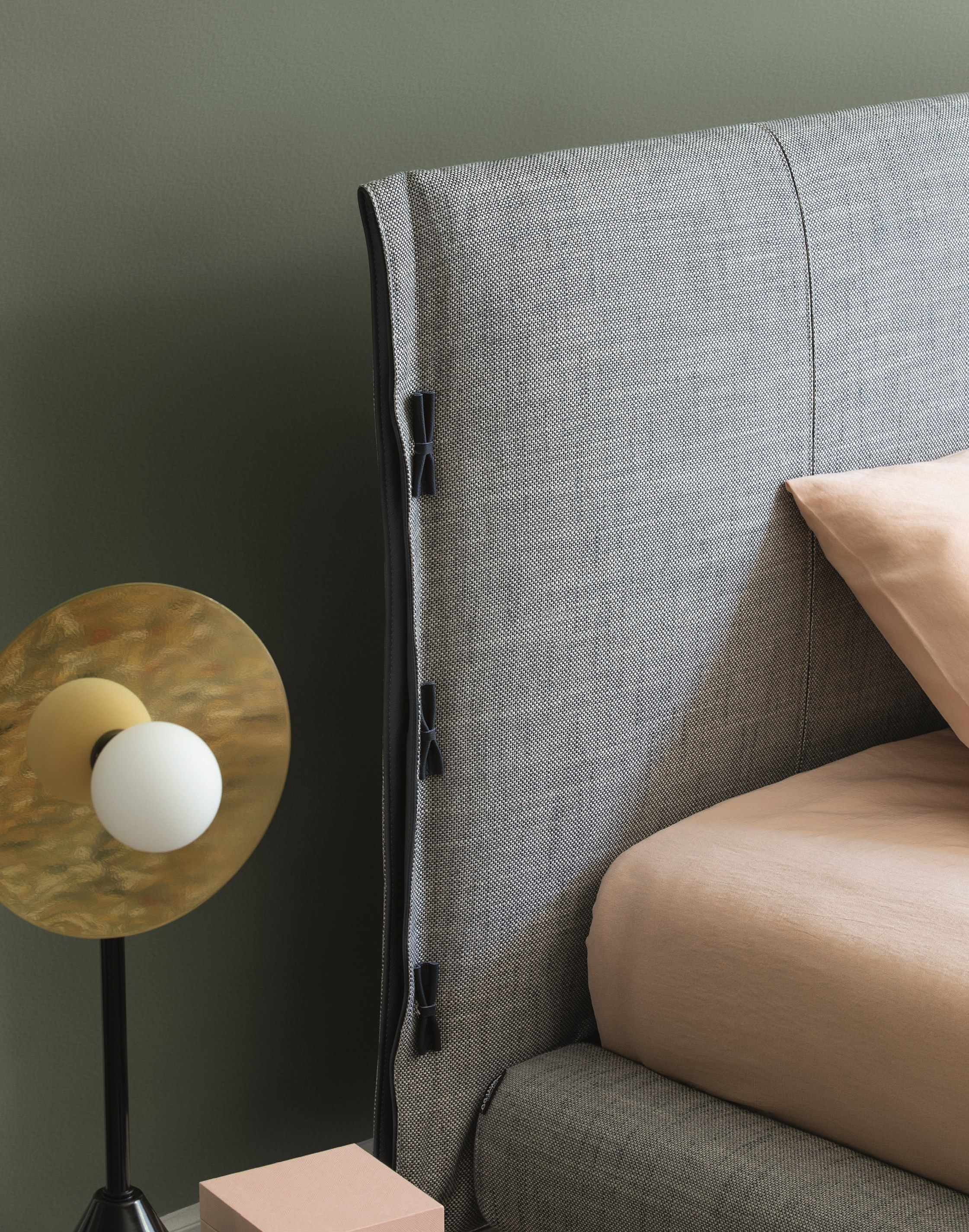 Односпальная кровать из ткани с мягким изголовьем BONALDO манжеты ARCH-00022422 - Вид №4