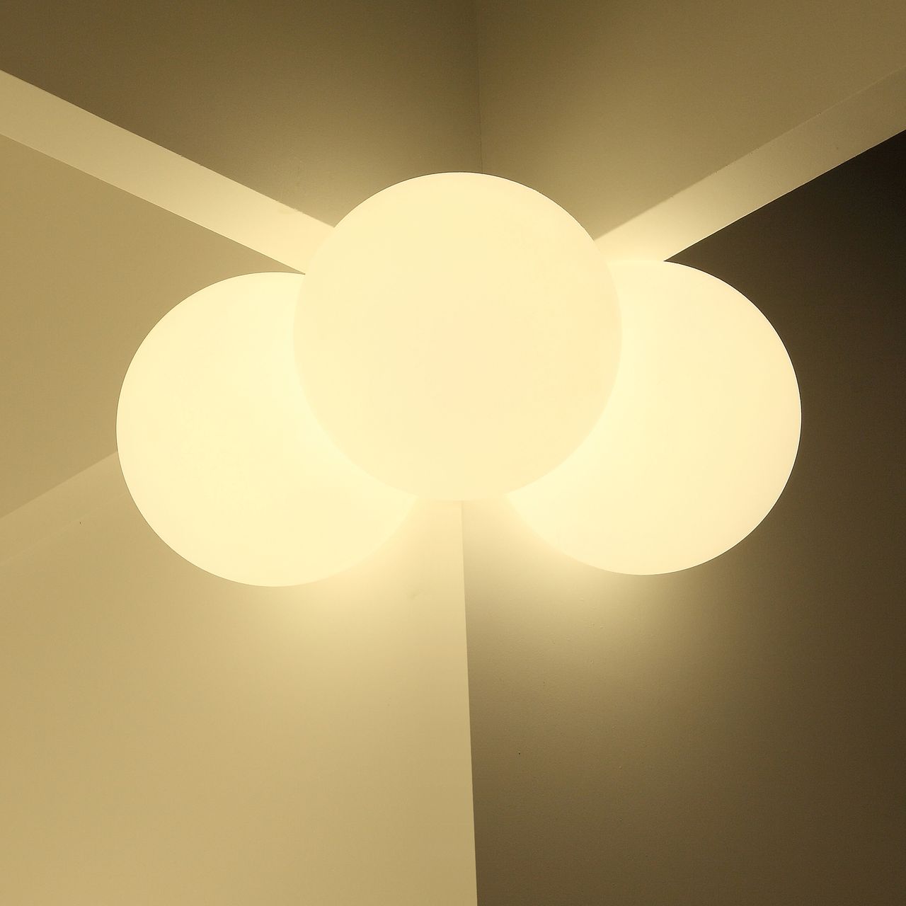 Потолочная люстра ST Luce Orbe SL809.501.03 ST LUCE ORBE, ШАР 109191 Белый  - Вид №1