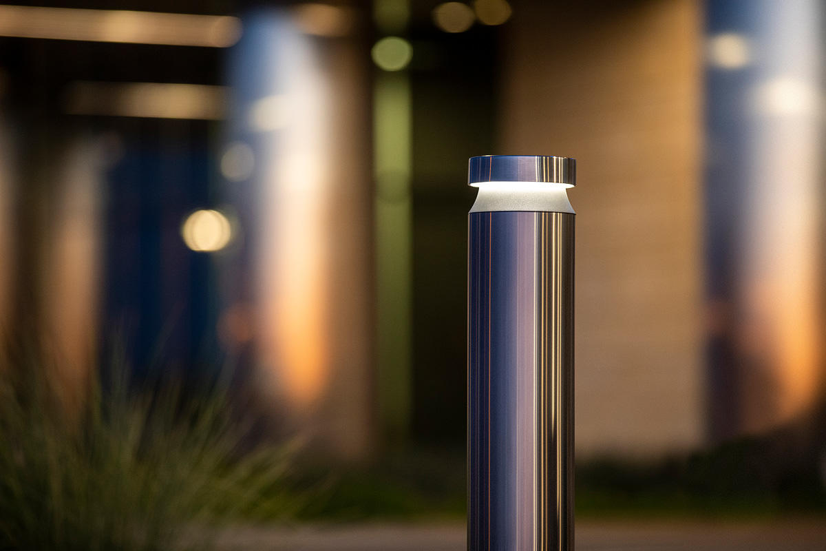 FSRT229 Столбик Helio, серия 600  Forms-surfaces 