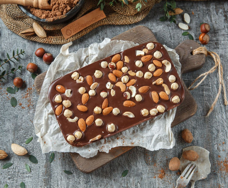 5959 Шоколад молочный с орехами Вкусляндия 