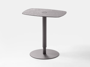 Журнальный столик с регулируемой высотой из стали и стекла