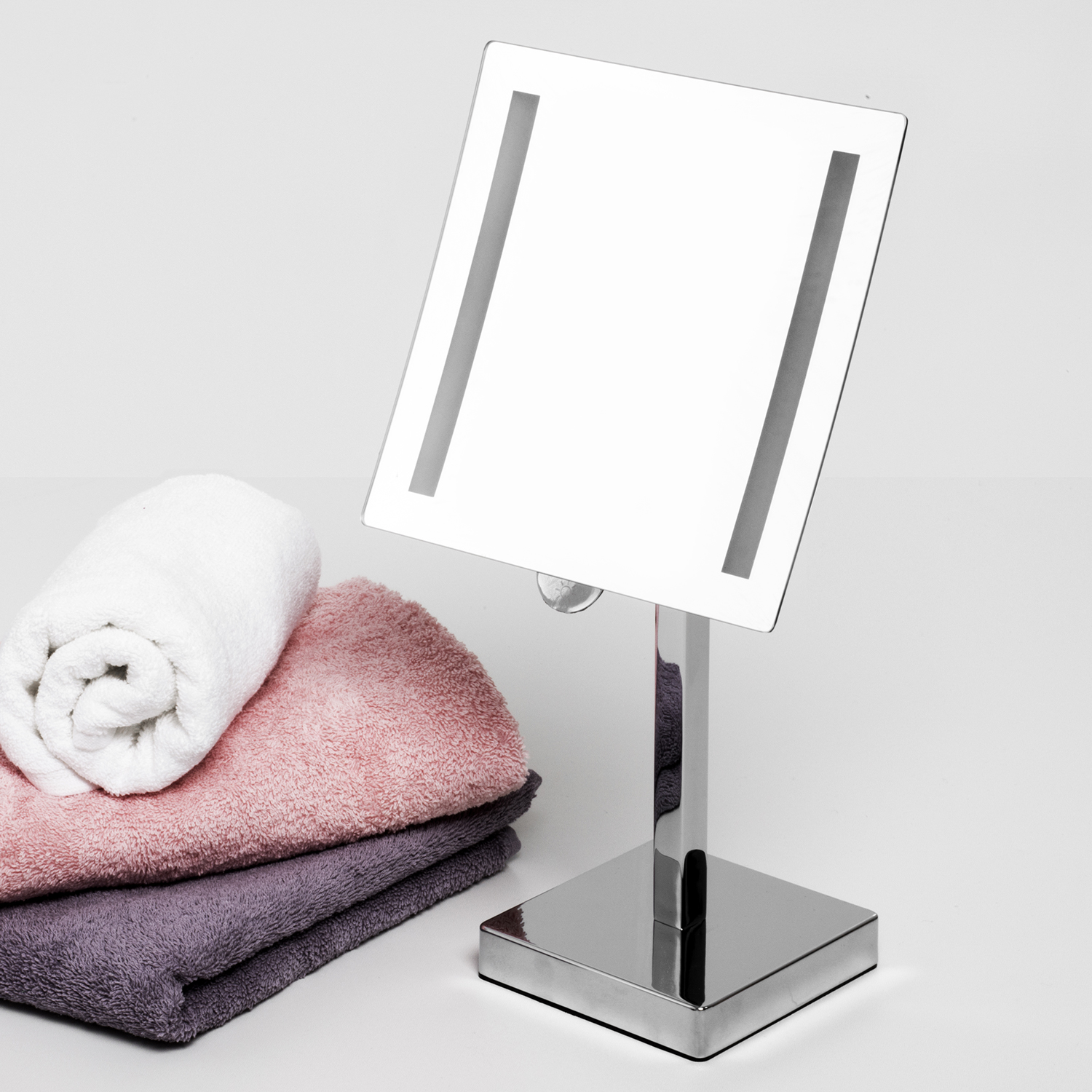 K-1007 Зеркало с LED-подсветкой, 3-х кратным увеличением WasserKRAFT  - Вид №2