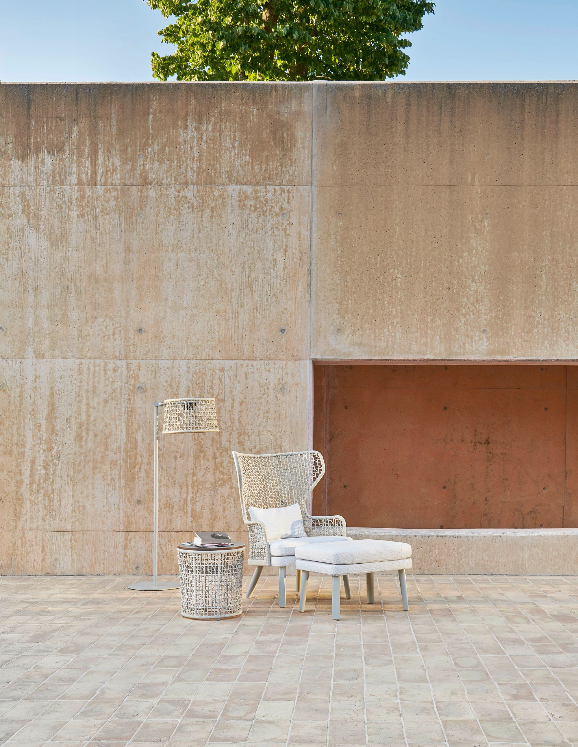 Круглый алюминиевый журнальный столик с порошковым покрытием Varaschin Эмма ARCH-00150622 - Вид №8